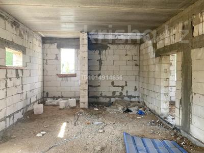 Отдельный дом · 5 комнат · 240 м² · 10 сот., улица Асылмура — Магазин Саяжай за 27 млн ₸ в Актобе