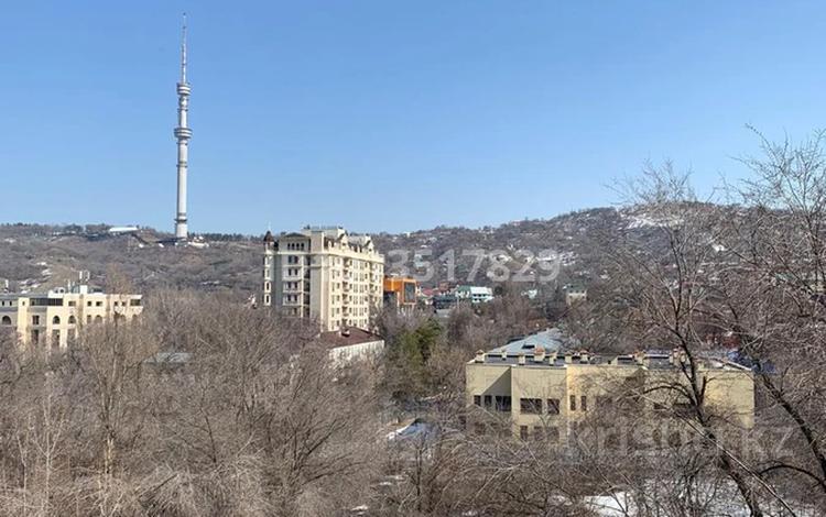 3-бөлмелі пәтер · 70 м² · 7/9 қабат, Достык 270 — Достык - Омаровой, бағасы: 67 млн ₸ в Алматы, Медеуский р-н — фото 2