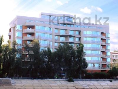 4-комнатная квартира · 180 м² · 4/6 этаж, Яблочный 7 за 1.1 млн ₸ в Атырау