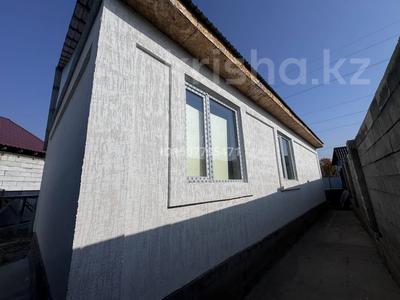 Отдельный дом · 3 комнаты · 54 м² · 5 сот., Айтеке би — Валиханова за 19 млн 〒 в 