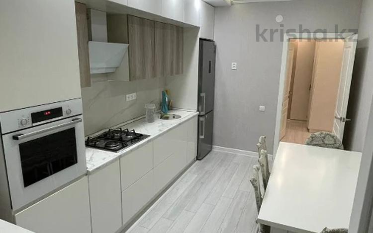 2-комнатная квартира, 57 м², 4/7 этаж, мкр. Алтын орда