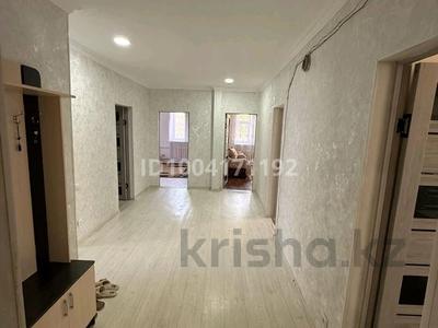 4-бөлмелі пәтер · 110 м² · 2/2 қабат, Караменде би 26, бағасы: 300 000 〒 в Балхаше
