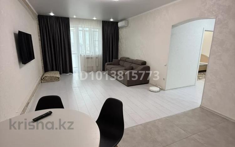 2-комнатная квартира · 69.9 м² · 3/9 этаж, Самал 82 — Коняхина за 250 000 ₸ в Уральске — фото 2
