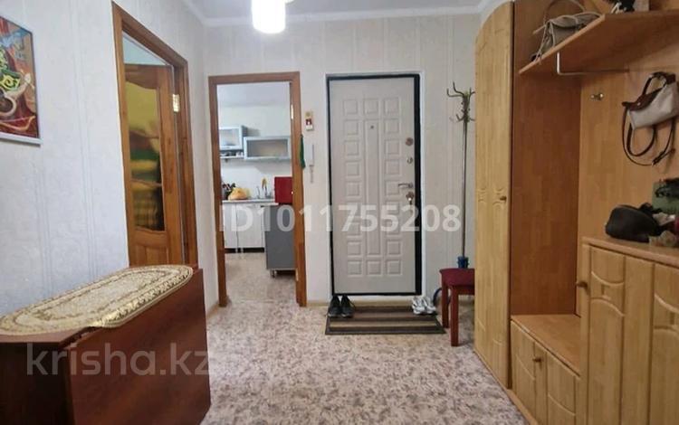 3-комнатная квартира · 70 м² · 2/5 этаж, Металлургов 5б за 17 млн ₸ в Актобе — фото 2