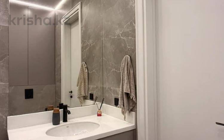5-бөлмелі пәтер · 181 м² · 3/9 қабат, Алии Молдагуловой, бағасы: 135 млн ₸ в Актобе — фото 2