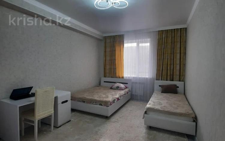 3-бөлмелі пәтер · 100.8 м² · 1/5 қабат, мкр. Алтын орда 49д, бағасы: 41 млн ₸ в Актобе — фото 2