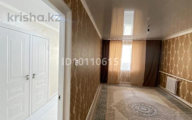 3-комнатная квартира · 75 м² · 3/5 этаж, 3 мкр 33 за 10 млн ₸ в Кульсары — фото 2