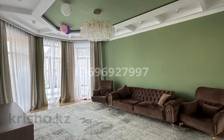 Үйдің бір бөлігі · 7 бөлме · 200 м² · 5 жүзд., ПереулокЖастар 5 — Физкультурная, бағасы: 85 млн ₸ в Семее — фото 2