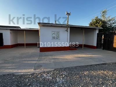 Жеке үй · 3 бөлме · 50 м² · 10 жүзд., Шади акын 128 — Садик, бағасы: 20 млн ₸ в Туркестане