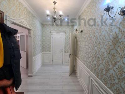 2-комнатная квартира, 72 м², 3/10 этаж, Нажимеденова 12а за 39 млн 〒 в Астане, Алматы р-н