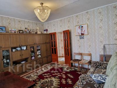 Продажа квартир в Улытау обл.: 4-комнатная квартира · 82 м² · 5/5 этаж, Абая 65 за 19 млн 〒 4-комнатная квартира · 82 м² · 5/5 этаж, Абая 65 за 19 млн 〒 в Сатпаев