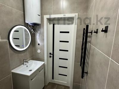 1-бөлмелі пәтер · 45 м² · 4/9 қабат, Жамакаева 163 — Пархоменко, бағасы: 17 000 ₸ в Семее