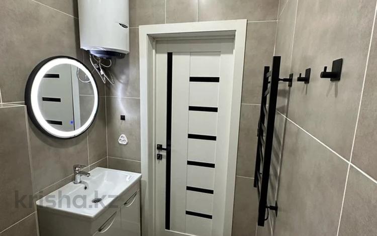 1-бөлмелі пәтер · 45 м² · 4/9 қабат, Жамакаева 163 — Пархоменко, бағасы: 17 000 ₸ в Семее — фото 14