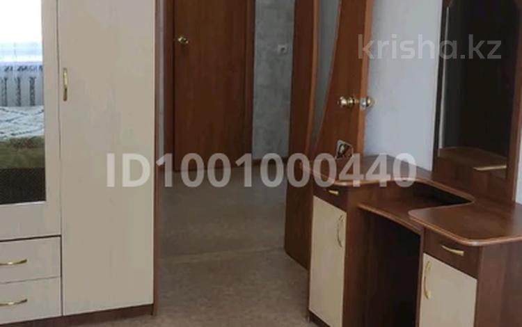 2-бөлмелі пәтер · 47 м² · 3/9 қабат, Кабанбай батыра 156, бағасы: 18 млн ₸ в Усть-Каменогорске — фото 2