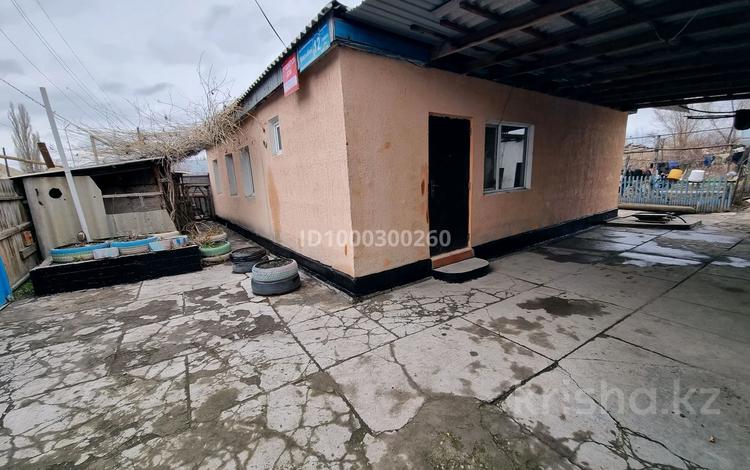 Жеке үй · 4 бөлме · 100 м² · 8 жүзд., Жаксыбая 12 12 — Ближе к центре. Остановка пикарная, бағасы: 12 млн ₸ в Толе би — фото 2