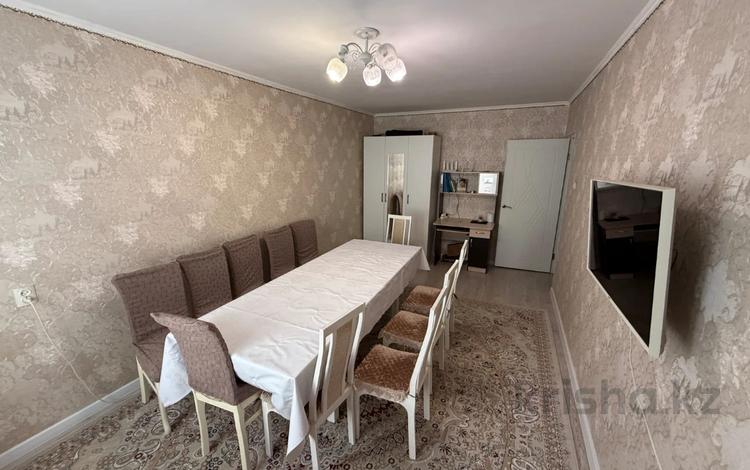 2-комнатная квартира · 55 м² · 4/5 этаж, мкр 8, 101 стр.бригада за 17 млн ₸ в Актобе — фото 5