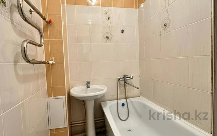 2-бөлмелі пәтер · 72 м² · 5/5 қабат, мкр Нурсая 73\2, бағасы: 23.5 млн ₸ в Атырау — фото 2