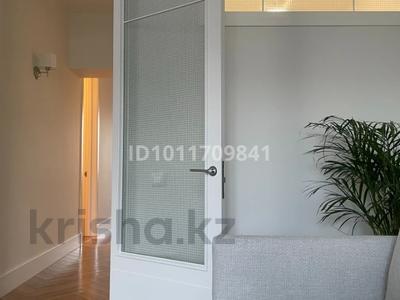 3-комнатная квартира · 99.4 м² · 3/5 этаж, мкр Кунаева 73/1 — Арбат за 50 млн ₸ в Уральске