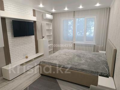 1-комнатная квартира · 32 м² · 3/4 этаж, мкр №12 16 — Family park, Abay plaza, Moskva Metropolitan, кинотеатр Сарыарка за 310 000 〒 в Алматы, Ауэзовский р-н