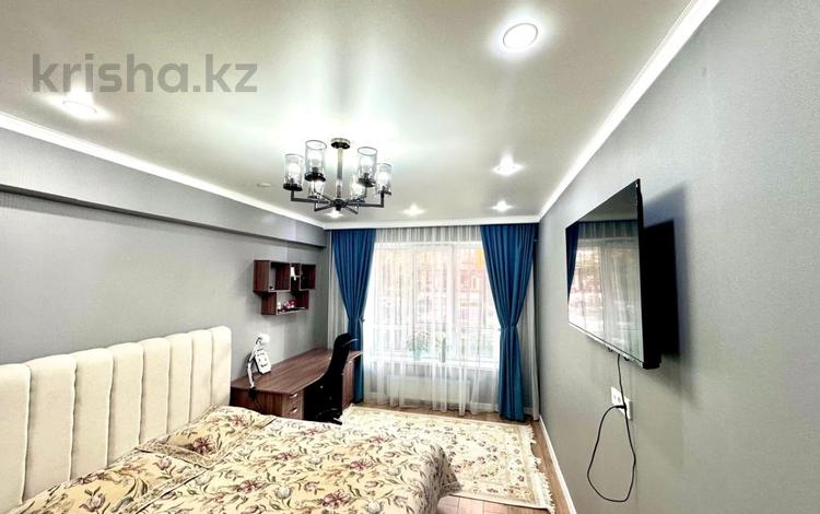 3-бөлмелі пәтер · 81.9 м² · 1/9 қабат, Халлиулина — ЛУЧШЕЕ ПРЕДЛОЖЕНИЕ !!!!, бағасы: 65 млн ₸ в Алматы, Медеуский р-н — фото 2