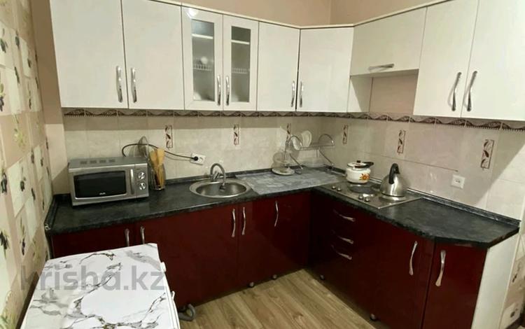 2-бөлмелі пәтер · 76 м² · 10/17 қабат, Кунаева 91, бағасы: 170 000 ₸ в Шымкенте, Аль-Фарабийский р-н — фото 2