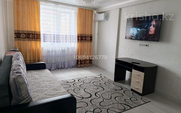 1-комнатная квартира · 50 м² · 5/5 этаж, 10 микраен за 8 000 ₸ в Аксае — фото 2
