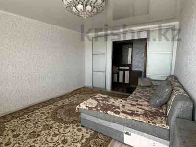 2-бөлмелі пәтер · 51 м² · 9/9 қабат, Строитель ш/а. 26/1, бағасы: 13.5 млн ₸ в Уральске, мкр Строитель