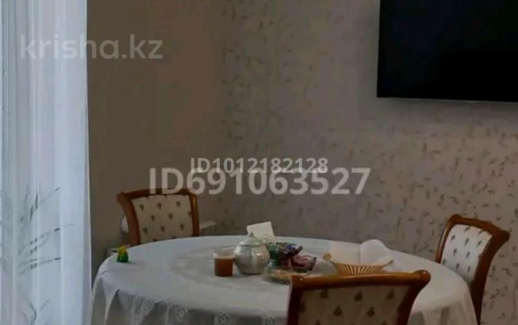 2 комнаты · 50 м² · 4/8 этаж, Ф.Онгарсынова за 100 000 ₸ в Астане, Есильский р-н — фото 2