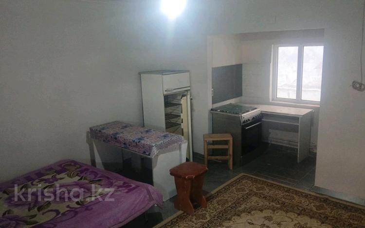 Часть дома · 1 комната · 15 м² · 3 сот., Әйтеке би 71 за 99 999 ₸ в Иргели — фото 6