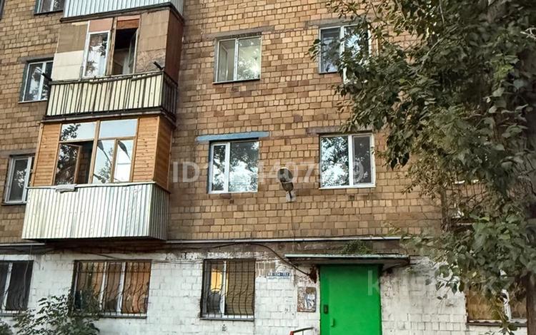 1-комнатная квартира · 31 м² · 3/5 этаж, Майкудук, 12й микрорайон 14 — Остановка Библиотека за 7.5 млн ₸ в Караганде, Алихана Бокейханова р-н — фото 2
