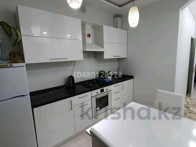 2-комнатная квартира · 55 м² · 2/3 этаж, мкр Центральный, Азаттык 40 — Азаттык Тельмана за 250 000 〒 в Атырау