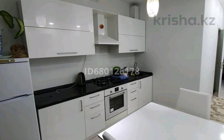 2-бөлмелі пәтер · 55 м² · 2/3 қабат, Центральный ш/а., Азаттык 40 — Азаттык Тельмана, бағасы: 250 000 ₸ в Атырау, мкр Центральный — фото 11