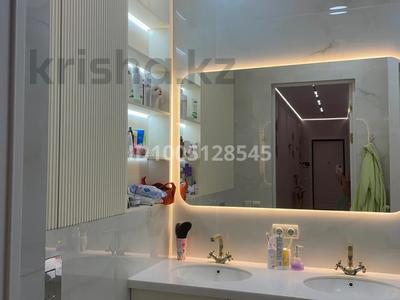 4-комнатная квартира · 120 м² · 6/9 этаж, мкр Нурсая, проспект Абылхаир хана за 110 млн 〒 в Атырау