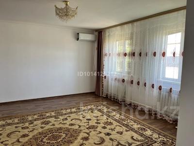 Отдельный дом · 3 комнаты · 60 м² · 7 сот., мкр Атырау, Молдагулова 1 — По советской за 196 000 ₸