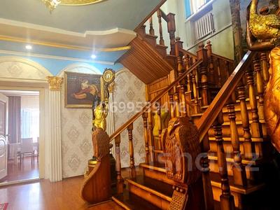 Жер үй мен саяжайлар в Карагандинской обл.: Жеке үй · 6 бөлме · 400 м², мкр Кунгей 48 — Фазыл карибжанова, бағасы: 1 млн 〒 Жеке үй · 6 бөлме · 400 м², мкр Кунгей 48 — Фазыл карибжанова, бағасы: 1 млн 〒 в Караганде, Казыбек би р-н