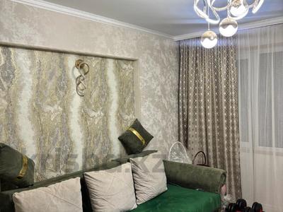 4-бөлмелі пәтер · 82 м² · 1/5 қабат, Сатпаева 8/2, бағасы: 35.5 млн ₸ в Усть-Каменогорске