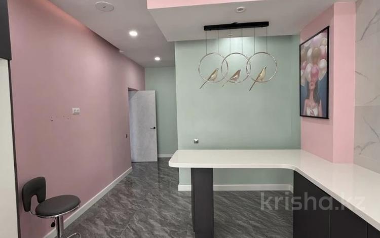 2-комнатная квартира · 68 м² · 7/10 этаж, мкр. Алтын орда, Мустафа Шокая за 31 млн ₸ в Актобе — фото 2