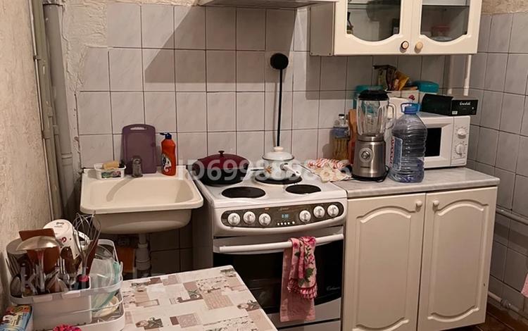 1-комнатная квартира · 39 м² · 1/5 этаж, мкр Аксай-2 — Момышулы-Елемесова (чуть выше Толе би) за 150 000 ₸ в Алматы, Ауэзовский р-н — фото 2