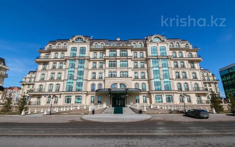 4-комнатная квартира, 200 м², Шарля де Голля за 345 млн 〒 в Астане, Алматы р-н — фото 26