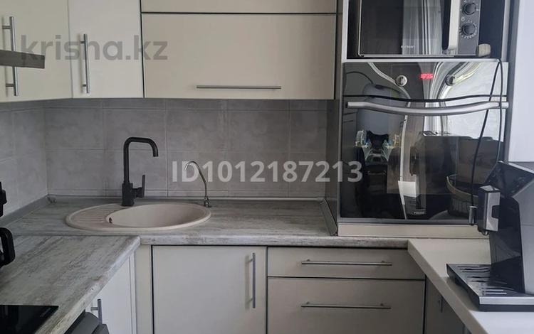 3-бөлмелі пәтер · 76 м² · 1/5 қабат, Айманова, бағасы: 250 000 ₸ в Павлодаре — фото 2