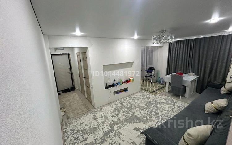 3-комнатная квартира · 60 м² · 1/5 этаж, Молдагулова 4 — Озёра за 15.7 млн ₸ в Балхаше — фото 2