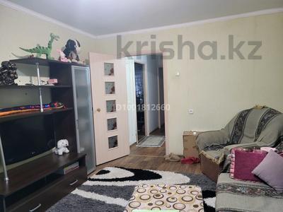Продажа квартир в Западно-Казахстанской обл.: 3-комнатная квартира · 58.8 м² · 1/5 этаж, Х. чурина 136 за 15.5 млн 〒 3-комнатная квартира · 58.8 м² · 1/5 этаж, Х. чурина 136 за 15.5 млн 〒 в Уральске, мкр Школьник