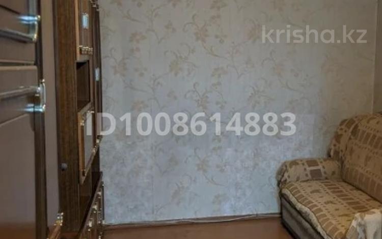 1 бөлме · 13 м² · 2 қабат, Егорова 25, бағасы: 140 000 ₸ в Усть-Каменогорске — фото 2