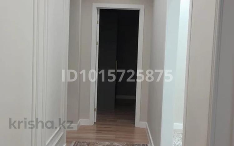 4-комнатная квартира · 100 м² · 4/9 этаж, мкр Уркер, Туран 55/8 за 700 000 ₸ в Астане, Нура р-н — фото 2
