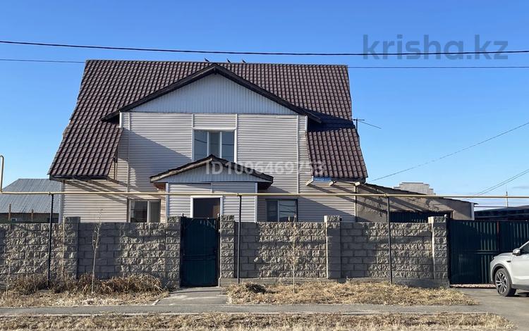 Жеке үй · 6 бөлме · 200 м² · 10 сот., Тауельсиздик 11, бағасы: 45 млн 〒 в Талапкер  — фото 2