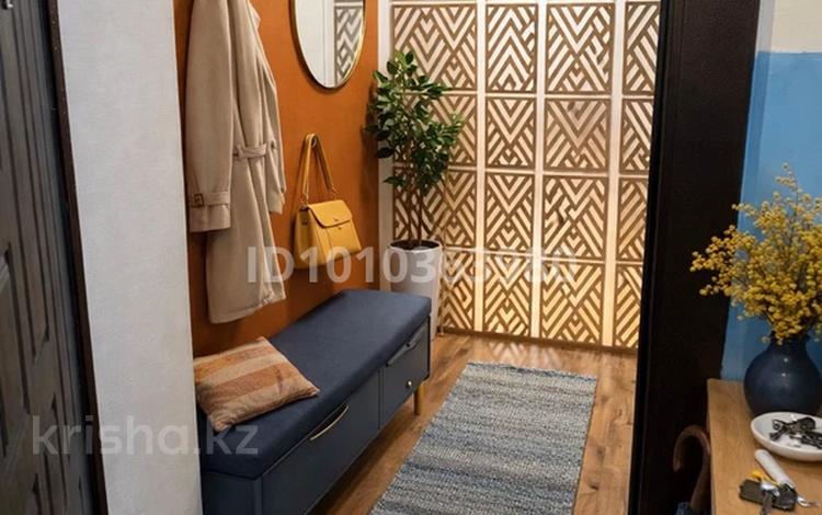 3-комнатная квартира · 81.2 м² · 3/5 этаж, мкр Новый Город, Абая — Бухар-жырау и Абая (Ленина) за 35 млн 〒 в Караганде, Казыбек би р-н — фото 2