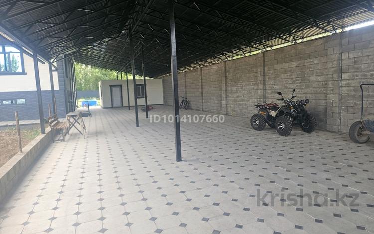 Жеке үй · 10 бөлме · 400 м² · 17 жүзд., М. Агабек 13Б, бағасы: 68 млн ₸ в Жабаглы — фото 2
