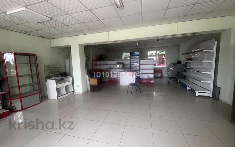 Магазины и бутики · 70 м² за 150 000 ₸ в  — фото 2