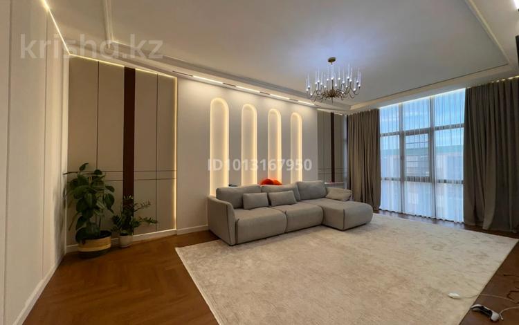 3-комнатная квартира · 109.5 м² · 5/5 этаж, мкр Нурсая, Абулхаир Хана 46 за 72 млн ₸ в Атырау — фото 2
