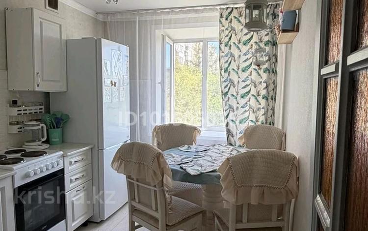 2-комнатная квартира · 52 м² · 3/9 этаж, Гапеева за 23.5 млн ₸ в Караганде, Казыбек би р-н — фото 2